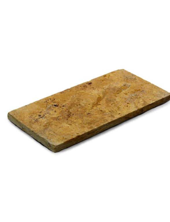 żółty pomarańczowy ciepły trawertyn płytka na taras balkon elewację beżowy kolor podłogi