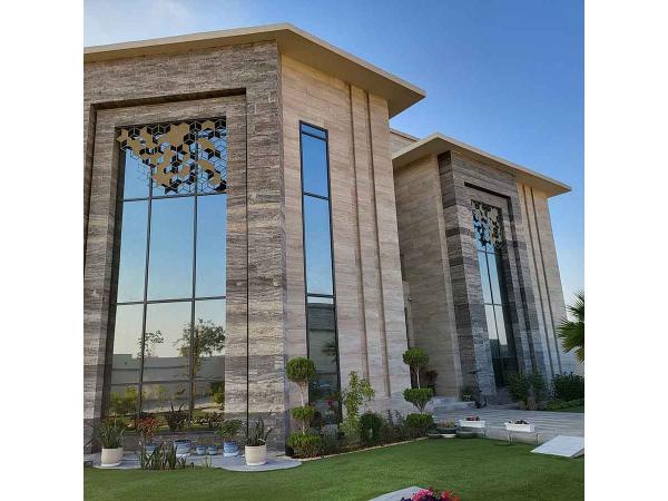 elewacja z trawertynu płytki trawertynowe klasyczny trawertyn